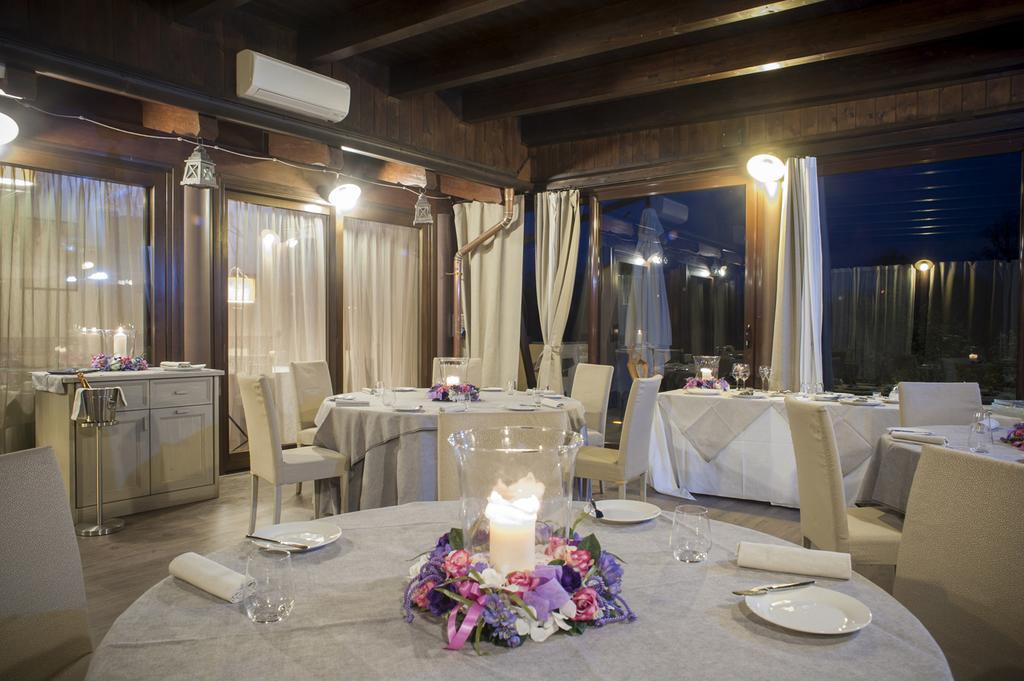 Relais Bella Rosina Pool & Spa La Cassa Luaran gambar